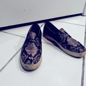 Vionic Snakeskin Loafer